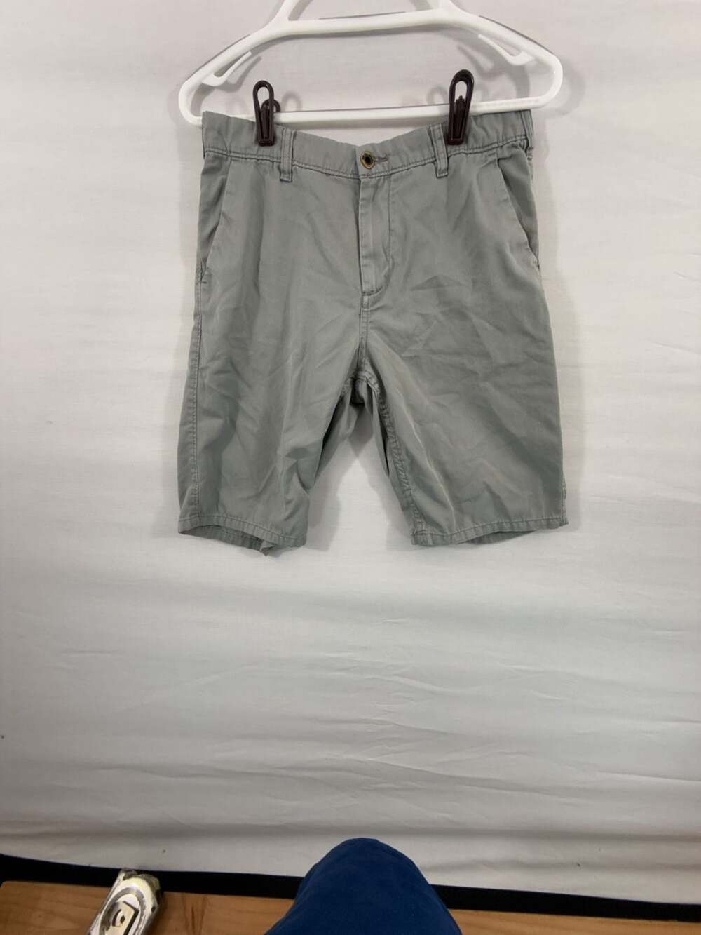 DC Shoes Men's Gray Chino Shorts Size 29
